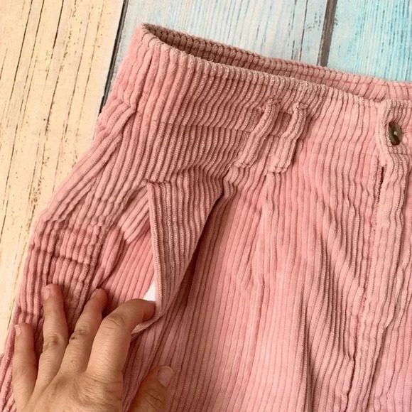 Pink corduroy Dockers high waist pants - Picture 2 of 9